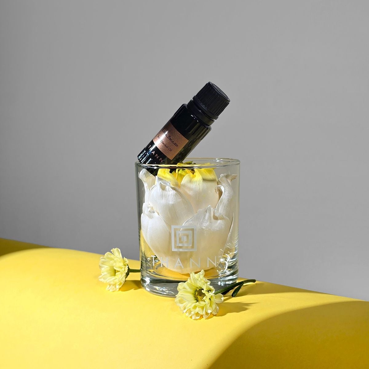 エッセンシャルオイル EB 10ml ポプリ付 《エデンブリーズ》 | THANN