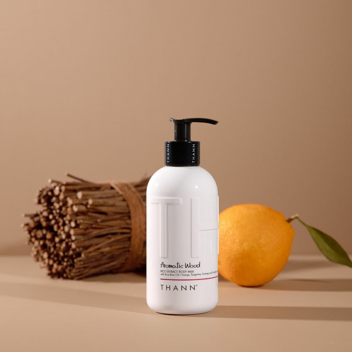 ボディミルク AW《アロマティックウッド》 | THANN