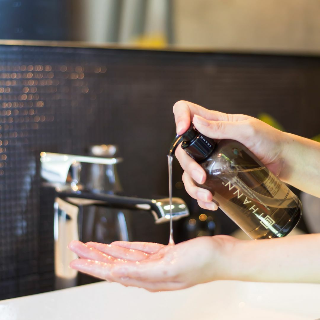 ハンドウォッシュ AW 《アロマティックウッド》 | THANN