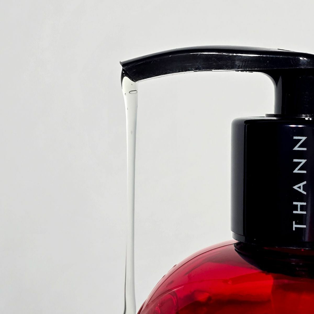 シャンプー AW《しなやか・ふんわり・ハリコシのある仕上がりをお求め